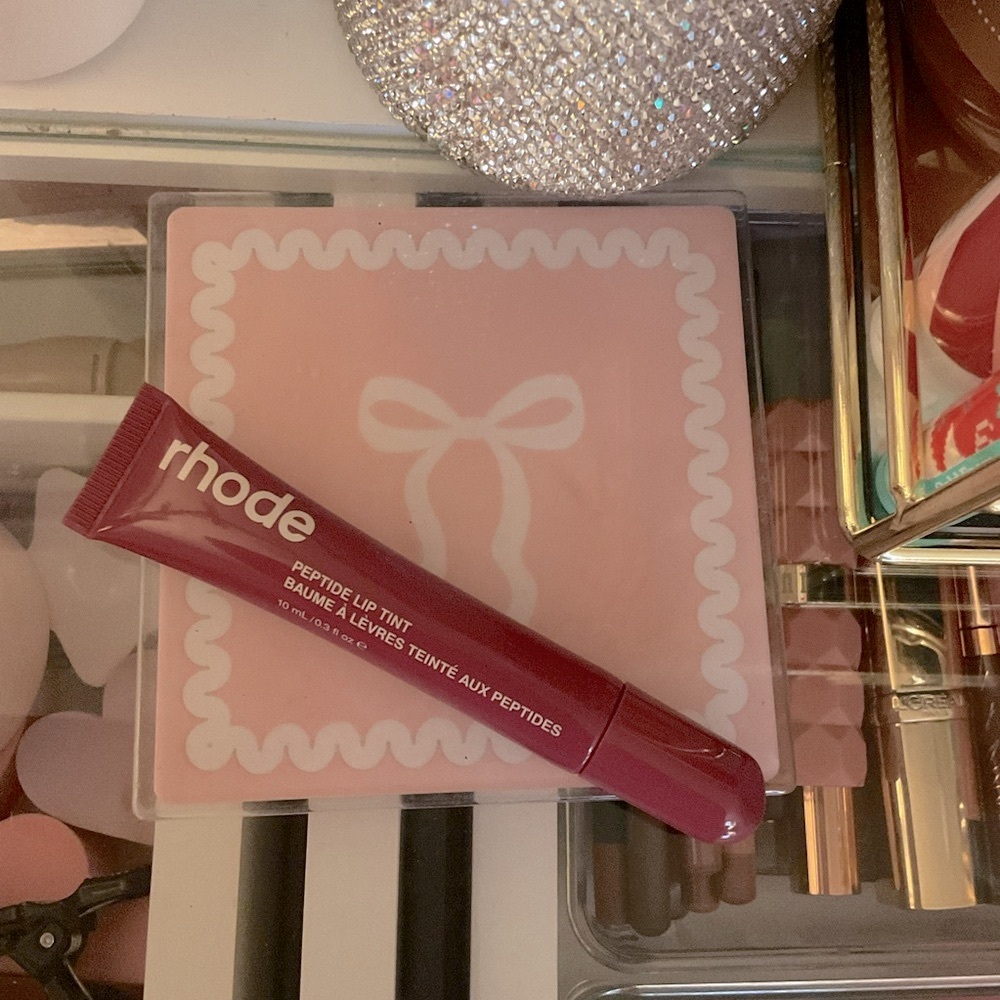 Rhode Skin Peptide Lip Treatment Raspberry Jelly - Picture 2 of 4